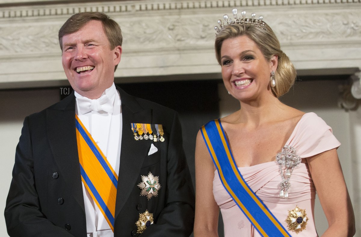 King Willem-Alexander of The Netherlands and Queen Maxima of The Netherlands have the official photo taken at the Royal Palace upon the arrival of Chinese President Xi Jinping on March 22, 2014 in Amsterdam, Netherlands