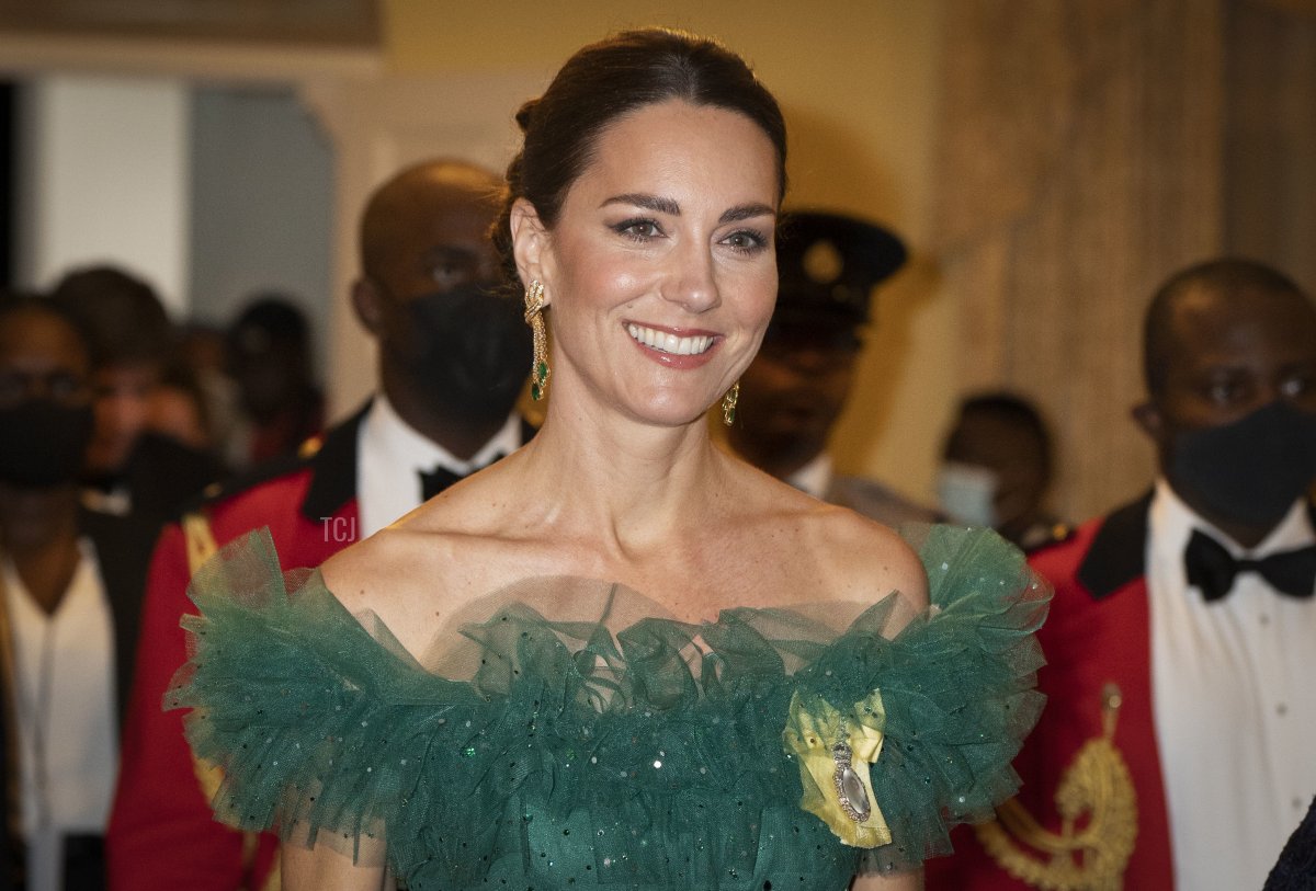 Catherine, Duchess of Cambridge at the dinner hosted by Patrick Allen, Governor General of Jamaica, at King's House, on March 23, 2022 in Kingston, Jamaica