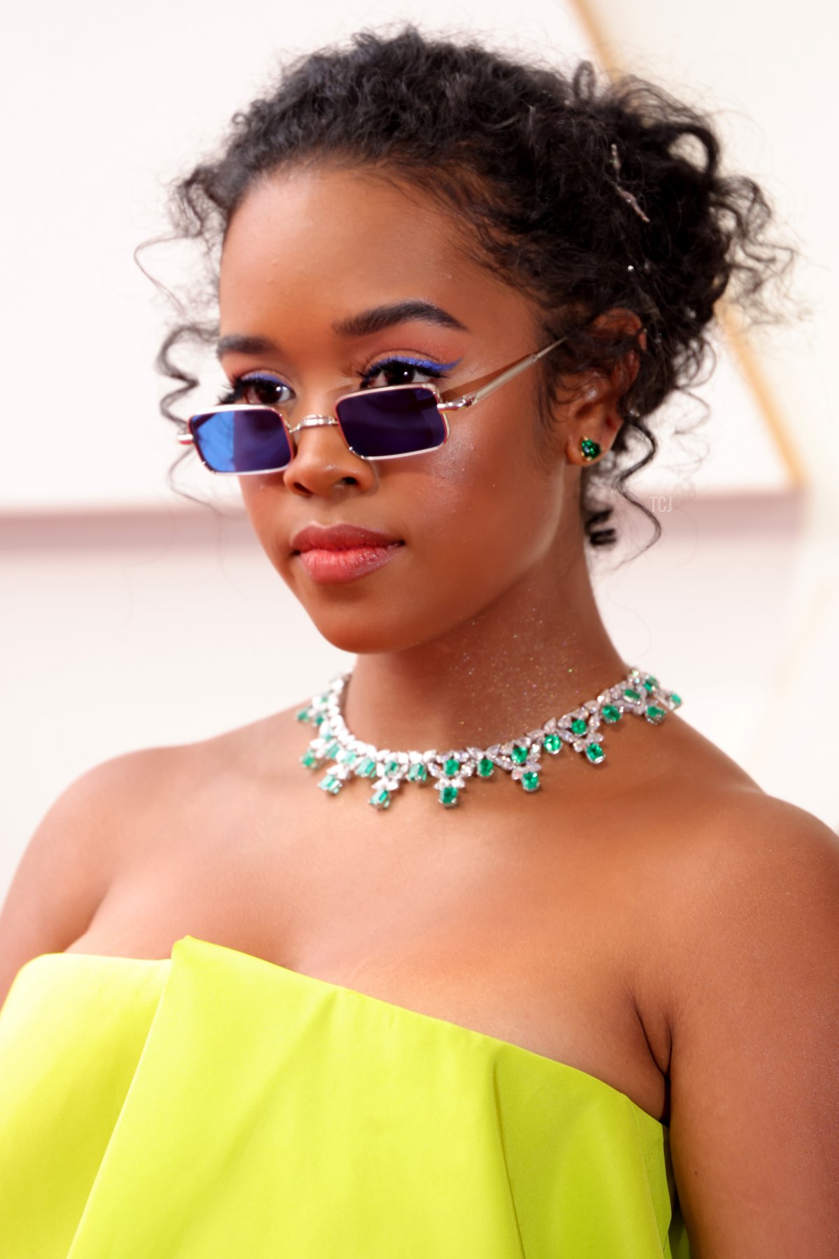 H.E.R. attends the 94th Annual Academy Awards at Hollywood and Highland on March 27, 2022 in Hollywood, California