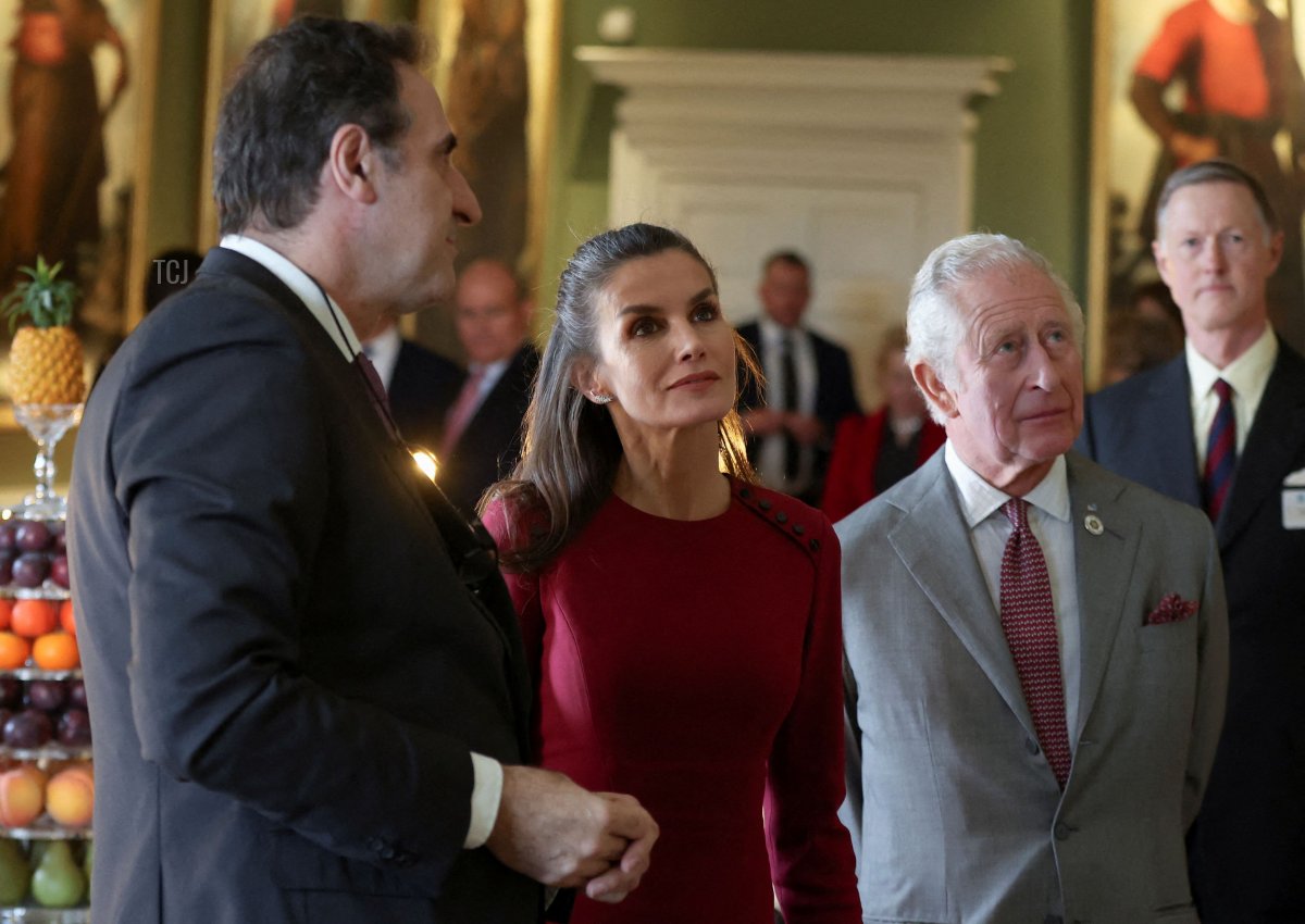 Britain's Prince Charles, Prince of Wales (R and Spain's Queen Letizia (C) look at paintings by Spanish artist Francisco de Zurbaran, during a visit of Auckland Castle in Bishop Aukland, north east England on April 5, 2022