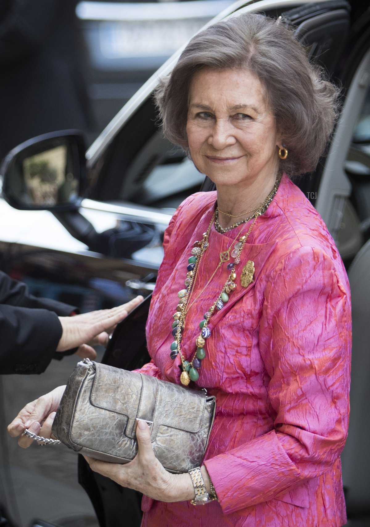Spain's Queen Sofia poses before attending the traditional Mass of Resurrection in Palma de Mallorca on April 16, 2017