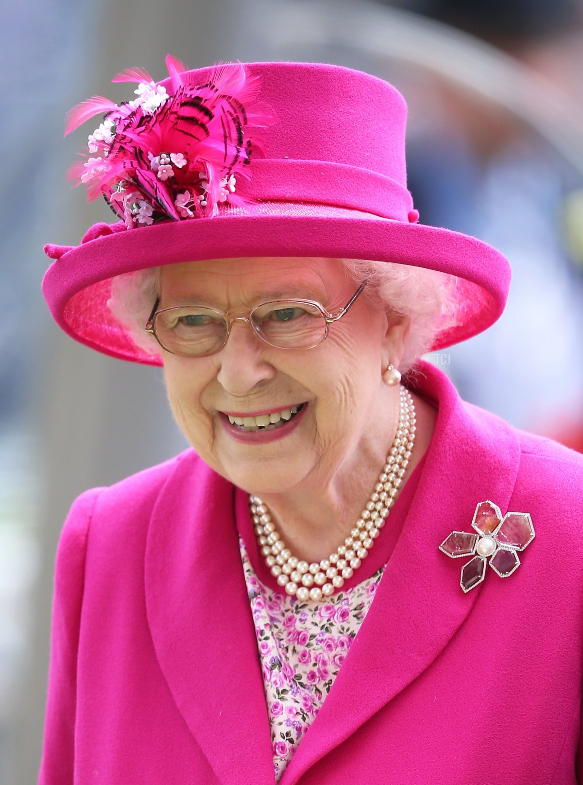 Queen Elizabeth II attends day four of Royal Ascot 2014 at Ascot Racecourse on June 20, 2014 in Ascot, England