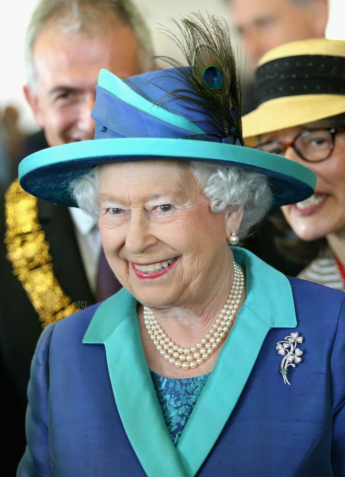 Queen Elizabeth II visits St Paul's Church on day three of a four day State Visit to Germany on June 25, 2015 in Frankfurt am Main, Germany