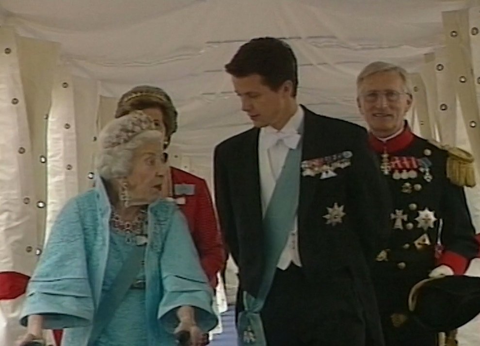 The Queen's Treasury, Episode 2