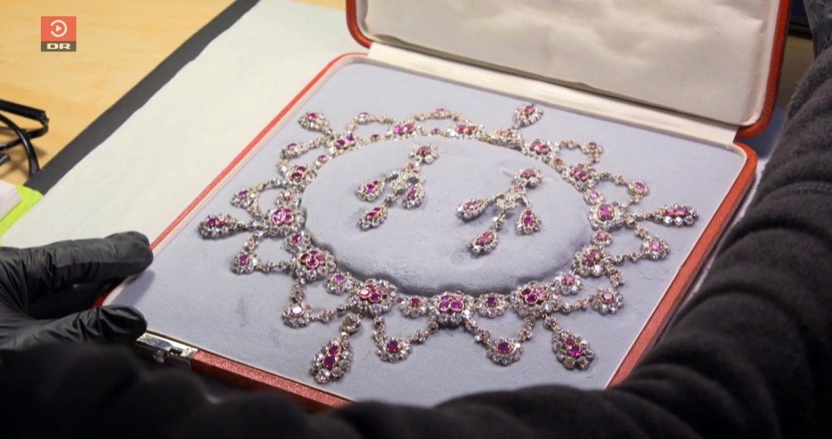 The Queen's Treasury, Episode 2