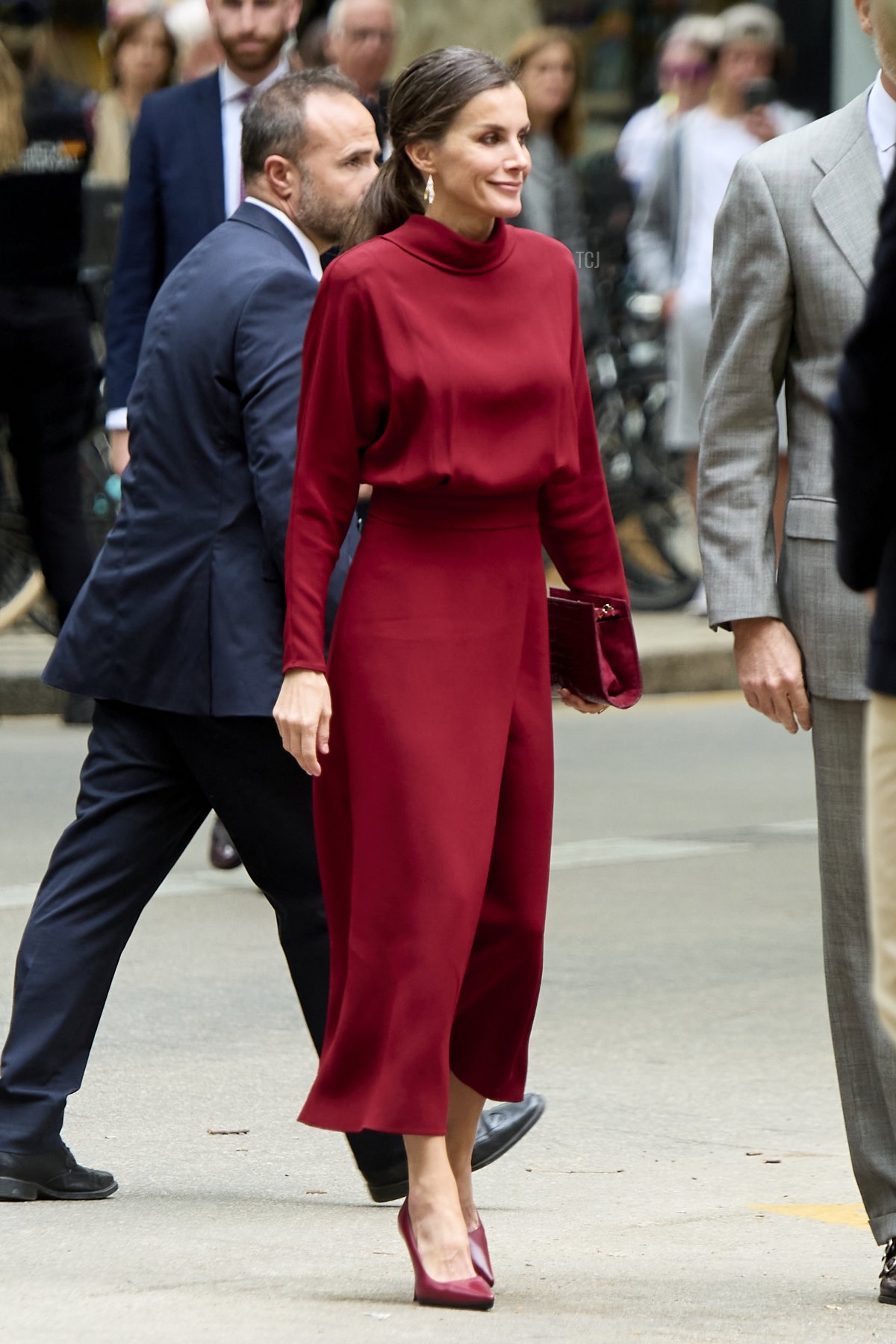 Queen Letizia of Spain attends the 'Tour Del Talento' and announcement of the 2022 Princess of Girona Foundation Award winner in the Scientific Research category at the Caixaforum Palma on April 27, 2022 in Palma de Mallorca, Spain