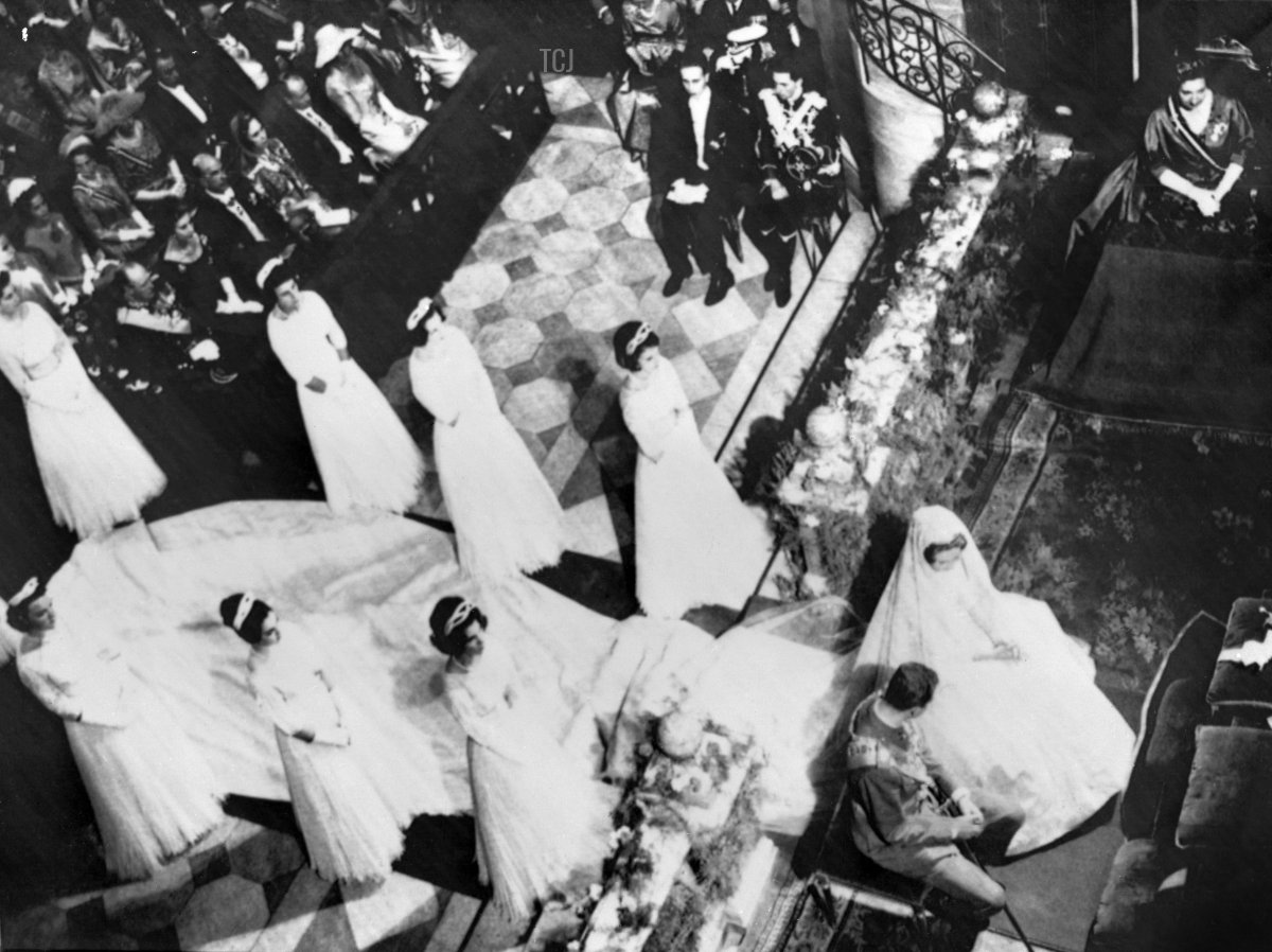 rince Juan Carlos of Spain (C-right) (Juan Carlos Alfonso Víctor María de Borbón y Borbón) and his wife princess Sophia of Greece (C), pictured 14 May 1962 in Athens during their wedding