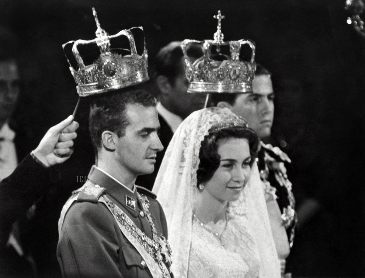 Prince Juan Carlos of Spain (Juan Carlos Alfonso Víctor María de Borbón y Borbón) and his wife princess Sophia of Greece, pictured 14 May 1962 in Athens during their wedding