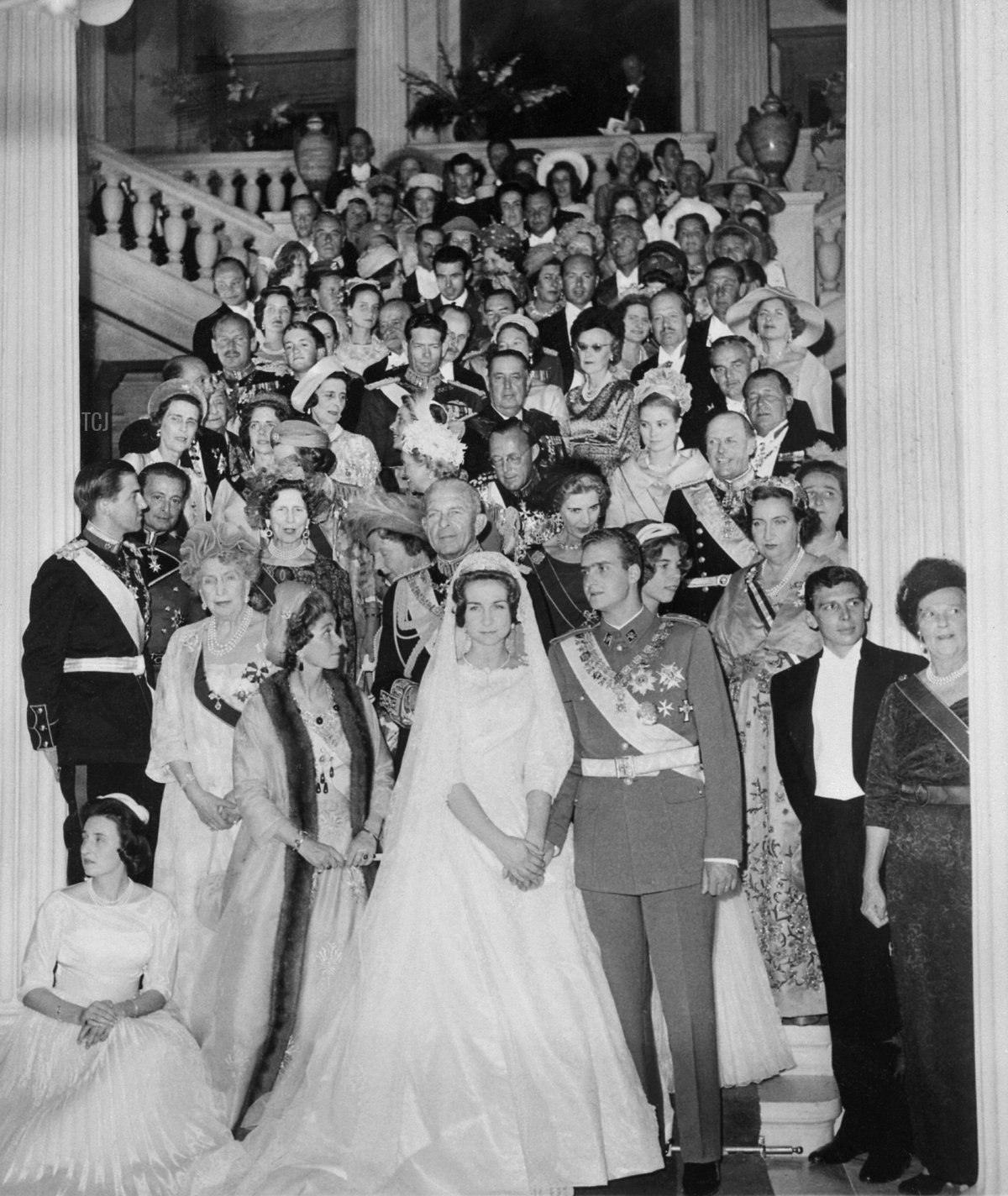 Prince Juan Carlos of Spain (C-right) (Juan Carlos Alfonso Víctor María de Borbón y Borbón) and his wife princess Sofia of Greece (C), pictured 14 May 1962 in Athens during their wedding