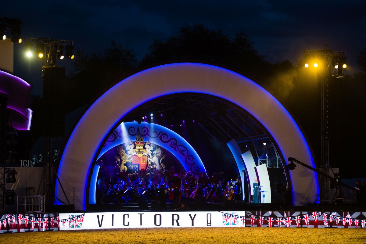 British actress Helen Mirren performs for The Queen during the final night of The Queen's 90th Birthday Celebrations at the Royal Windsor Horseshow in the grounds of Windsor Castle, west of London on May 15, 2016