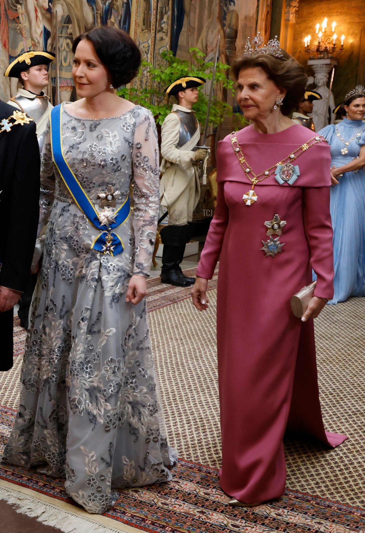 Sweden's King Carl XVI Gustaf, Finnish President Sauli Niinisto and his wife Jenni Hauki and Sweden's Queen Silvia arrive at the Royal Palace as the royal couple will hold a state banquet in honour of Finland's President in Stockholm on May 17, 2022