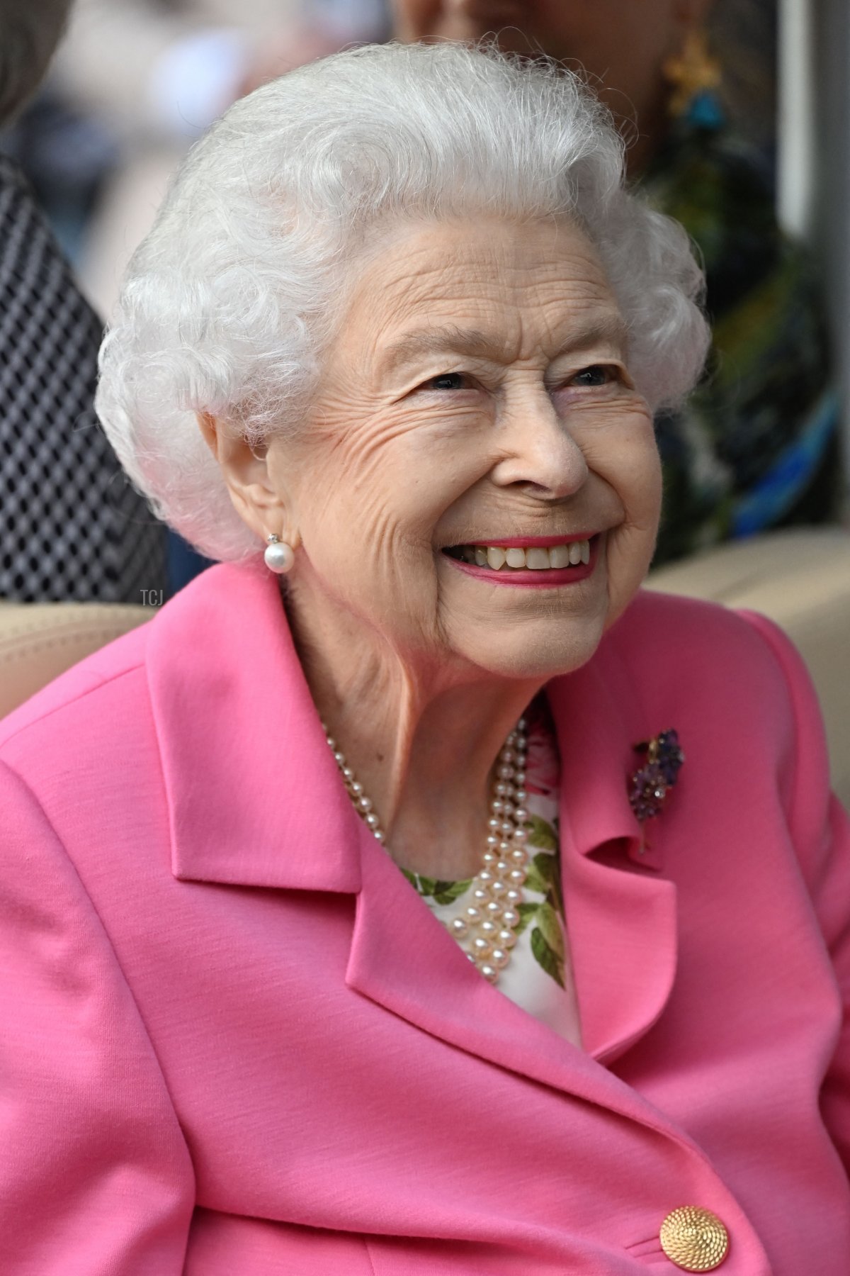 Britain's Queen Elizabeth II smiles during a visit to the 2022 RHS Chelsea Flower Show in London on May 23, 2022
