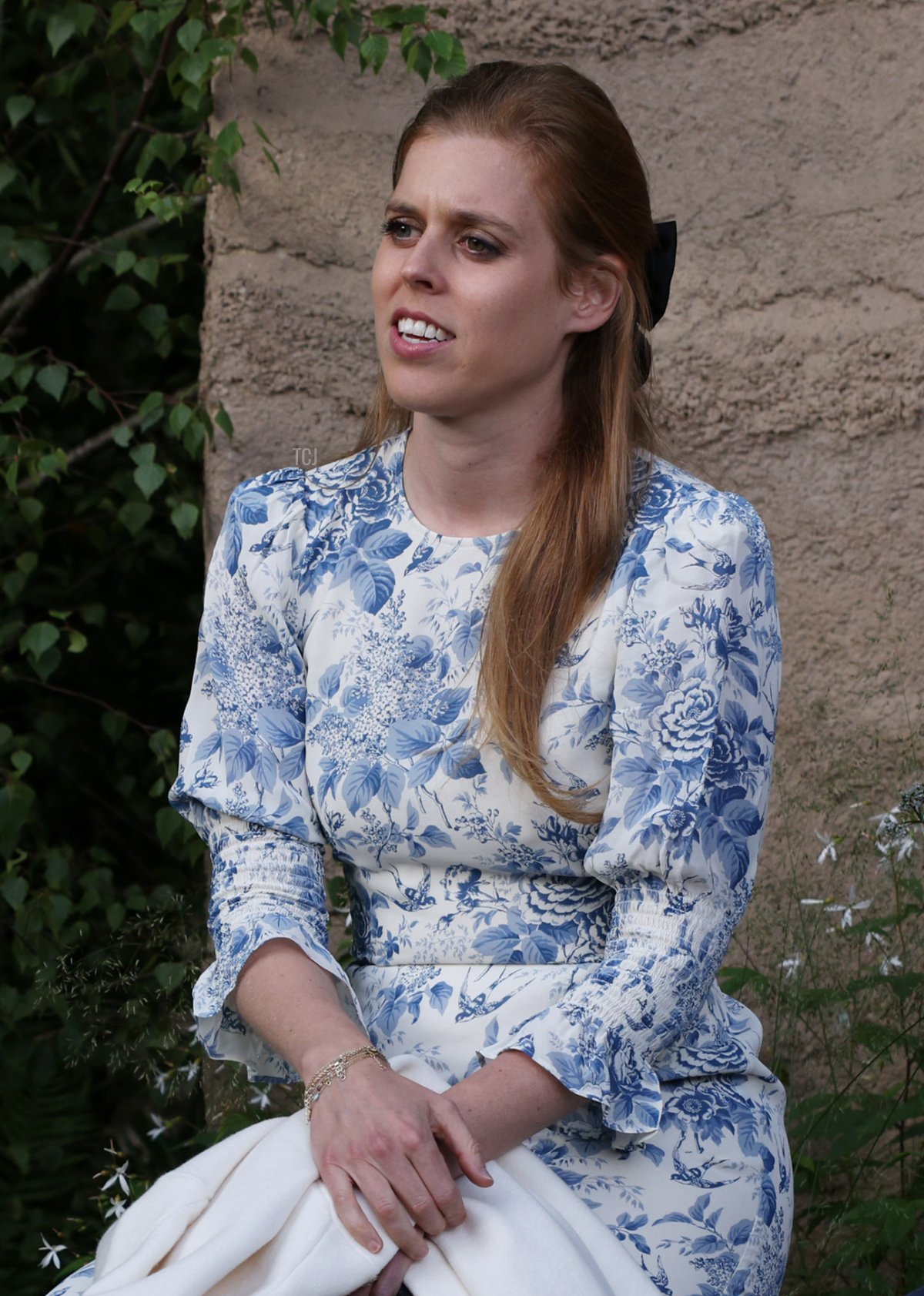 Princess Beatrice and her husband, Edoardo Mapelli Mozzi are given a tour during a visit to The Chelsea Flower Show 2022 at the Royal Hospital Chelsea on May 23, 2022 in London, England