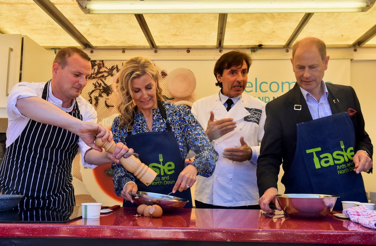 Sophie, Countess of Wessex and Prince Edward, Earl of Wessex (R) cook omelettes with French chef Jean-Christophe Novelli (2nd R) while attending celebrations marking the Platinum Jubilee of Britain's Queen Elizabeth on June 4, 2022 in Bangor, United Kingdom