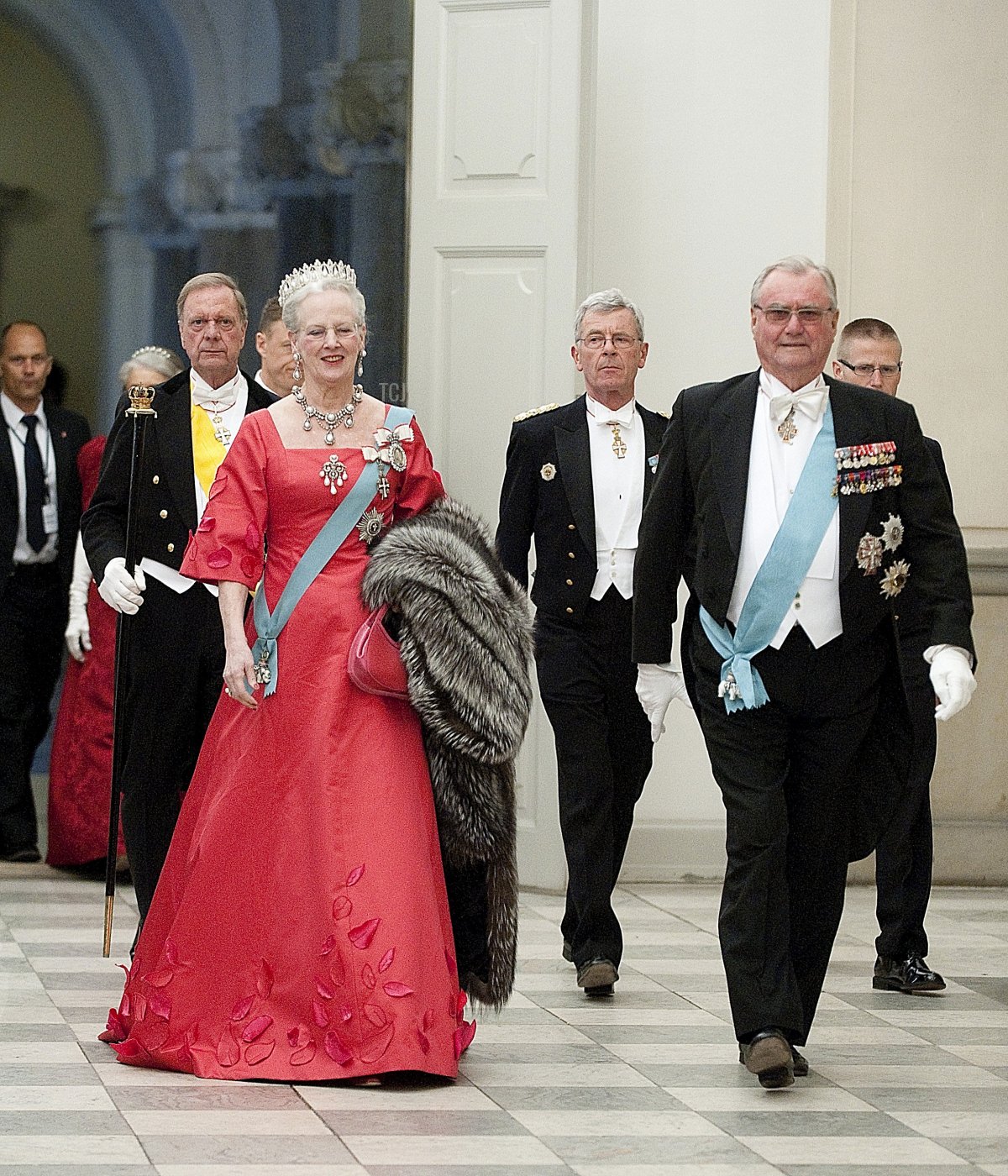Danish Queen Margrethe and Prince Consort Henrik arrives at Christiansborg Palace in central Copenhagen on April 13, 2010 for the official dinner party in celebration of the queens 70 years birthday