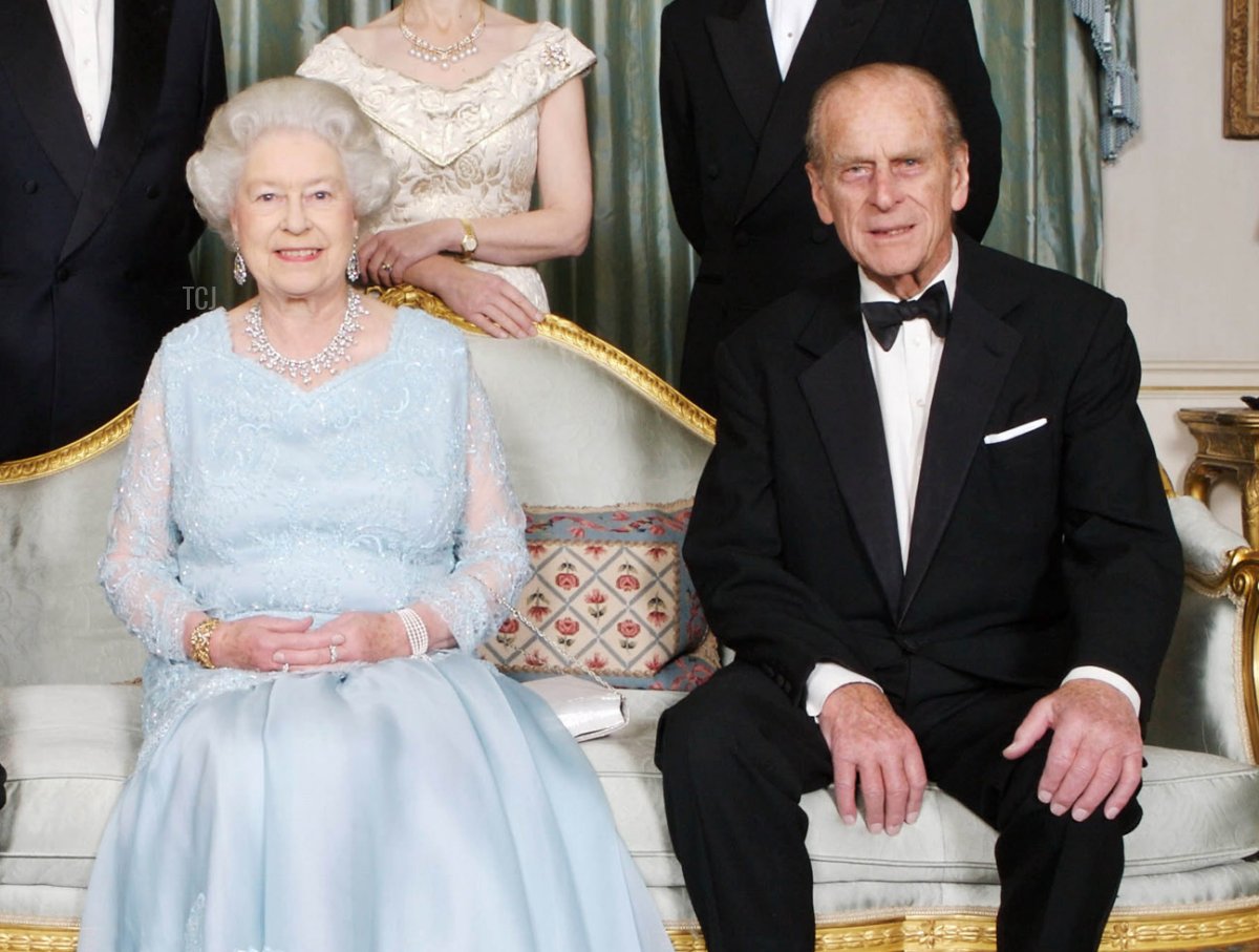 Britain's Queen Elizabeth II (Front Row 3rd L) and Prince Philip (Front Row 3rd R) are joined at Clarence House in London by family members on the occasion of a dinner hosted by HRH The Prince of Wales and HRH The Duchess of Cornwall to mark the forthcoming Diamond Wedding Anniversary of The Queen and The Duke, 18 November 2007