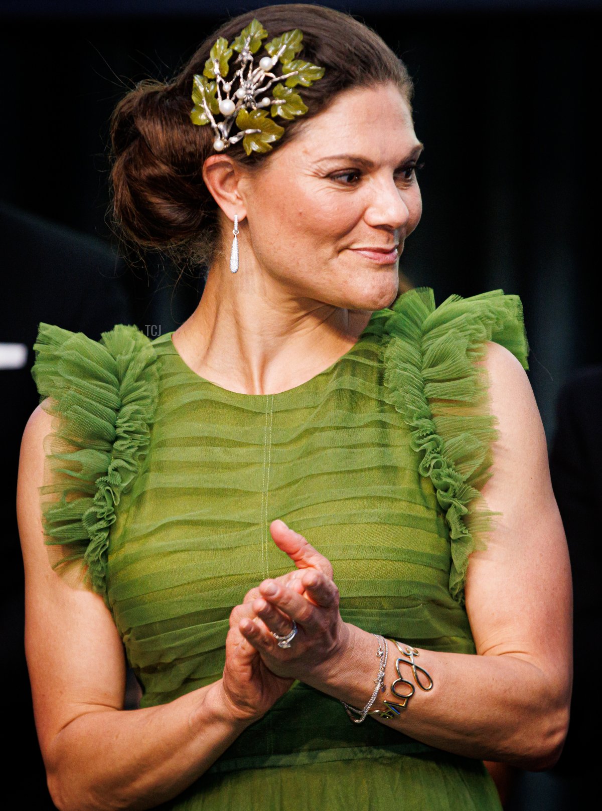 Crown Princess Victoria of Sweden attends the Entrepreneurs award ceremony of the Swedish Chamber of Commerce gala dinner at the Okura Hotel on June 7, 2022 in Amsterdam, Netherlands