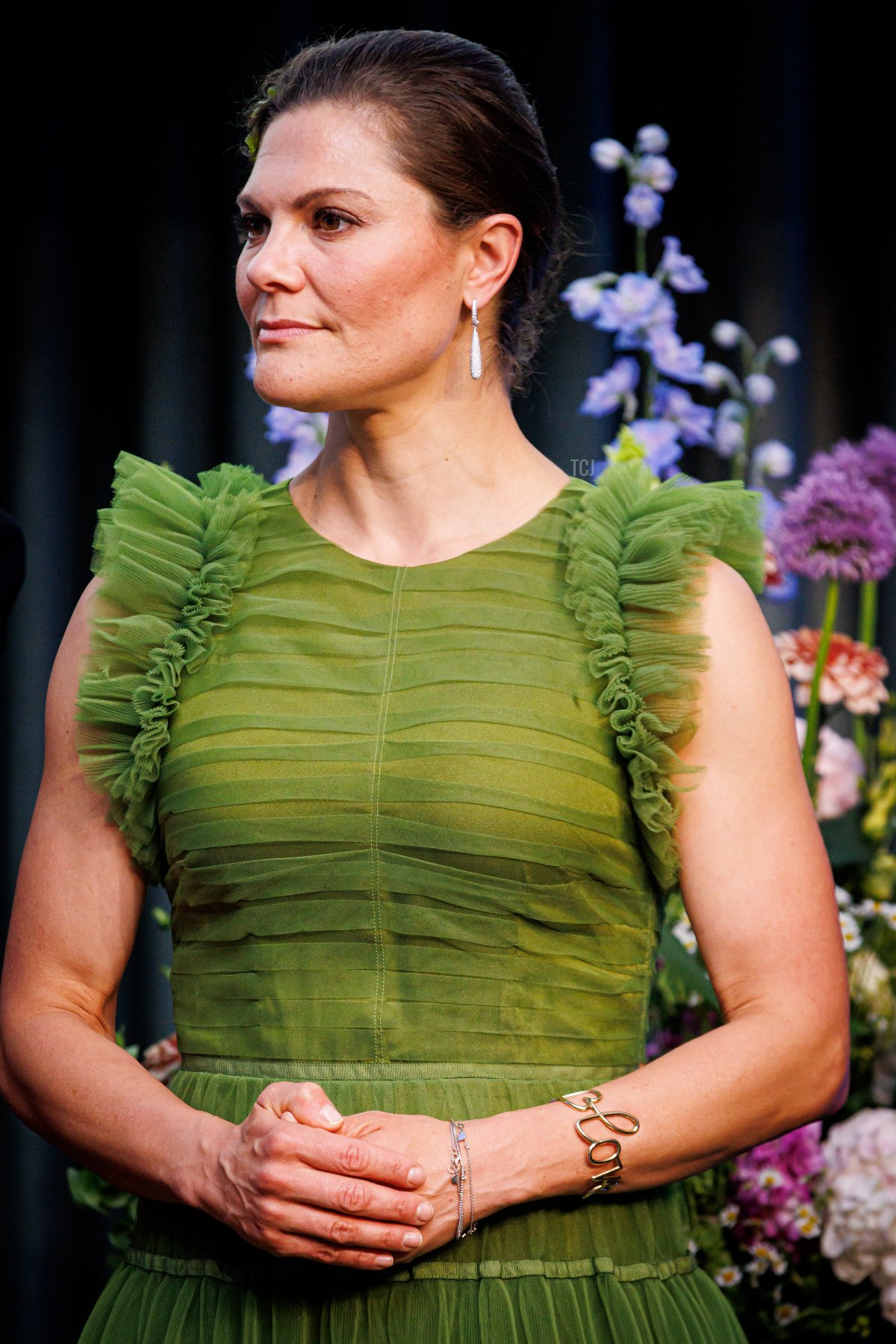 Crown Princess Victoria of Sweden attends the Entrepreneurs award ceremony of the Swedish Chamber of Commerce gala dinner at the Okura Hotel on June 7, 2022 in Amsterdam, Netherlands