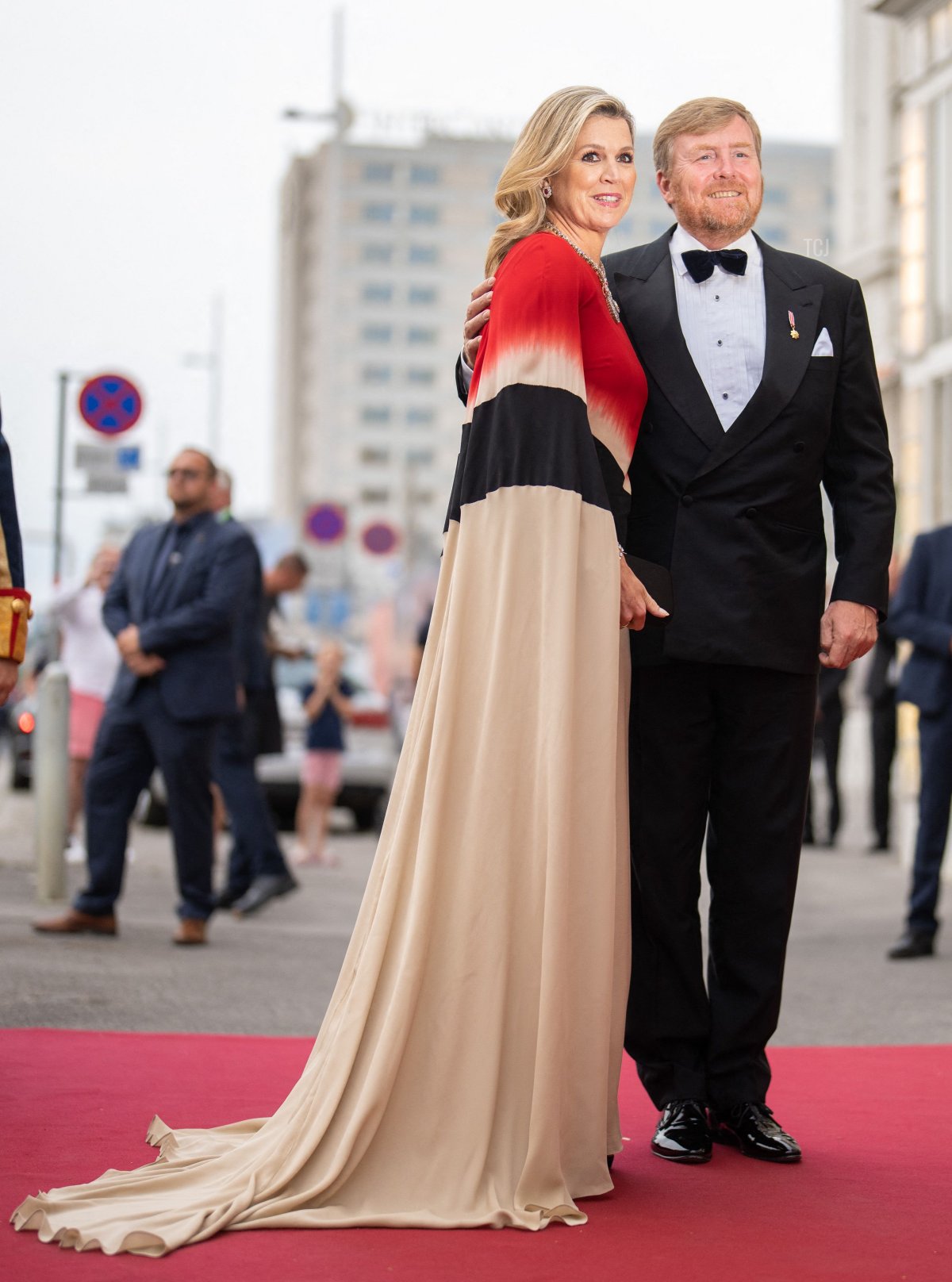 Queen Maxima of The Netherlands and King Willem-Alexander of The Netherlands arrive for a meeting with the Dutch chamber choir at Konzerthaus concert hall on June 28, 2022 in Vienna, Austria