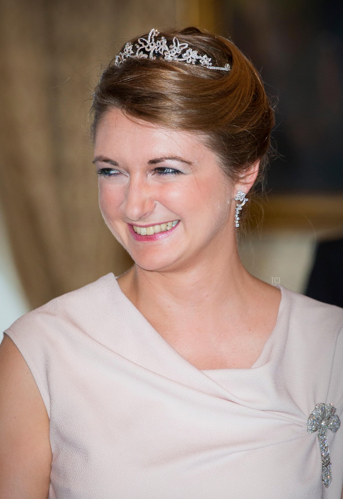 Hereditary Grand Duchess Stephanie of Luxembourg wears a Van Cleef and Arpels diamond butterfly tiara with coordinating earrings for the National Day gala, June 2016