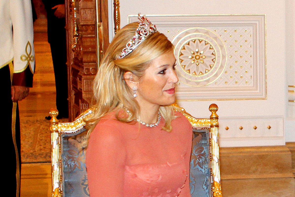 Dutch Crown Prince Willem-Alexander and Princess Maxima attend the state banquet at Al Alam Palace in Muscat, Oman, on 10 January 2012