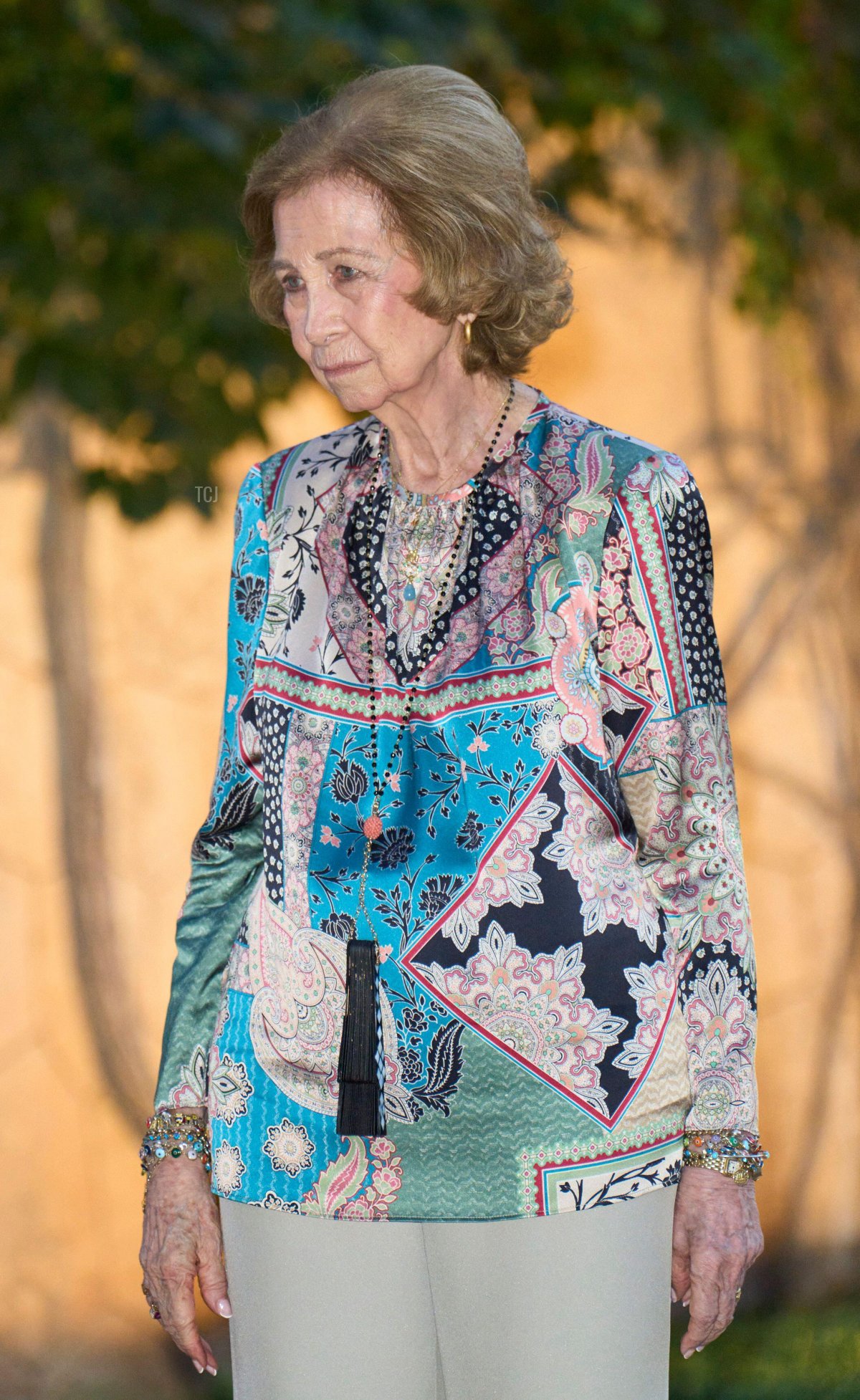 The former Queen Sofia attends a reception to the authorities at Marivent Palace on August 4, 2022 in Palma, Spain