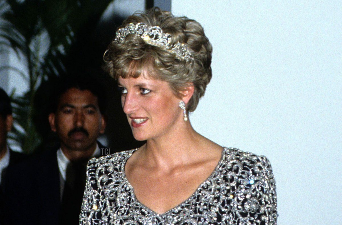 Princess Diana, Princess of Wales, wearing a Catherine Walker gown and the Spencer family tiara, attends a banquet in her honour in Delhi, India on February 12,1992