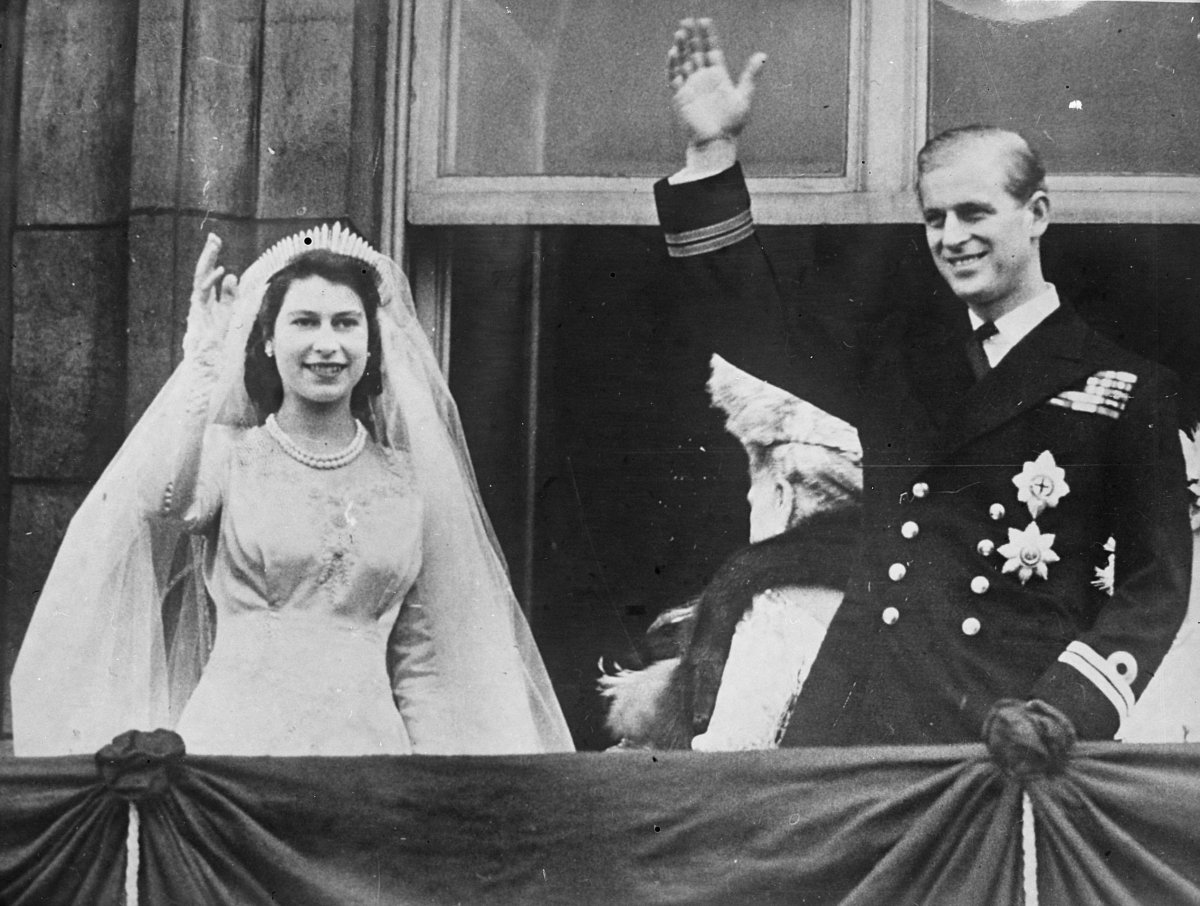 Princess Elizabeth and Prince Philip on the balcony, 1947