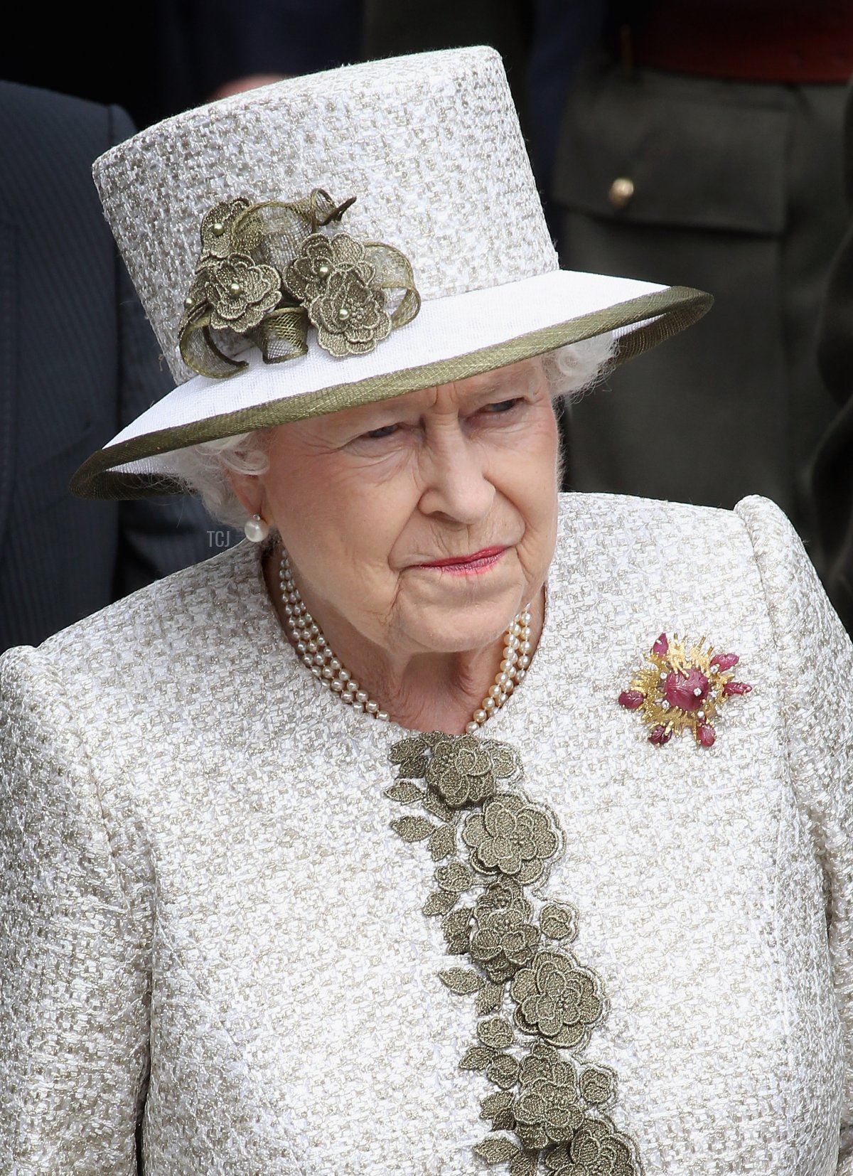 Queen Elizabeth II arrives to lay a wreath at Dublin Memorial Garden on May 17, 2011 in Dublin, Ireland