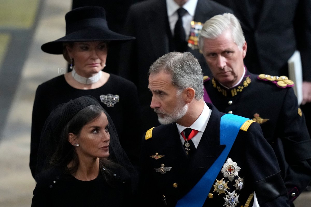 Spain's King Felipe VI (front R) and Queen Letizia (front L) walk with Belgium's King Philippe and Queen Mathilde as they leave Westminster Abbey in London on September 19, 2022, after the State Funeral Service for Britain's Queen Elizabeth II