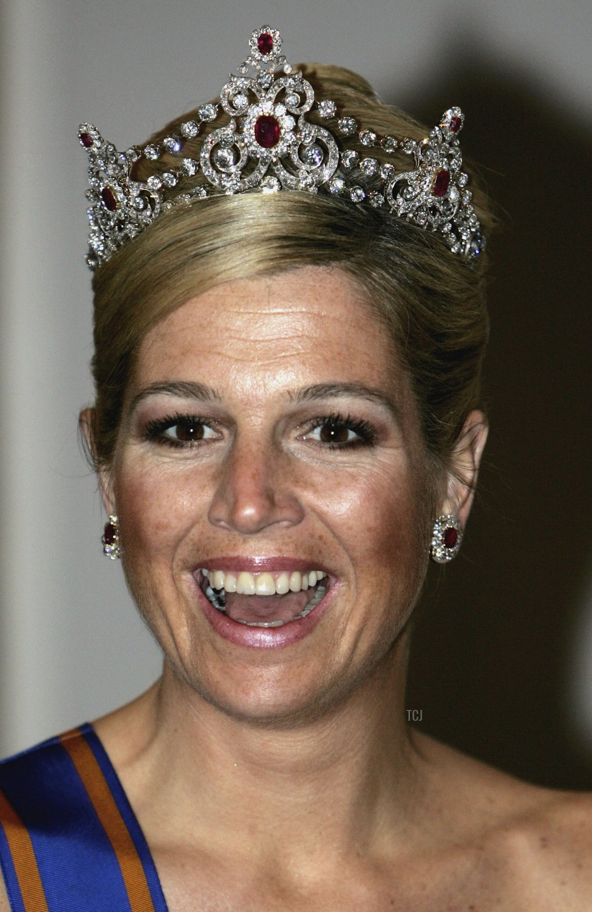 Princess Maxima of the Netherlands arrives for the Gala Dinner at Royal Palace to celebrate King Carl XVI Gustaf of Sweden's 60th Birthday on April 30, 2006 in Stockholm, Sweden