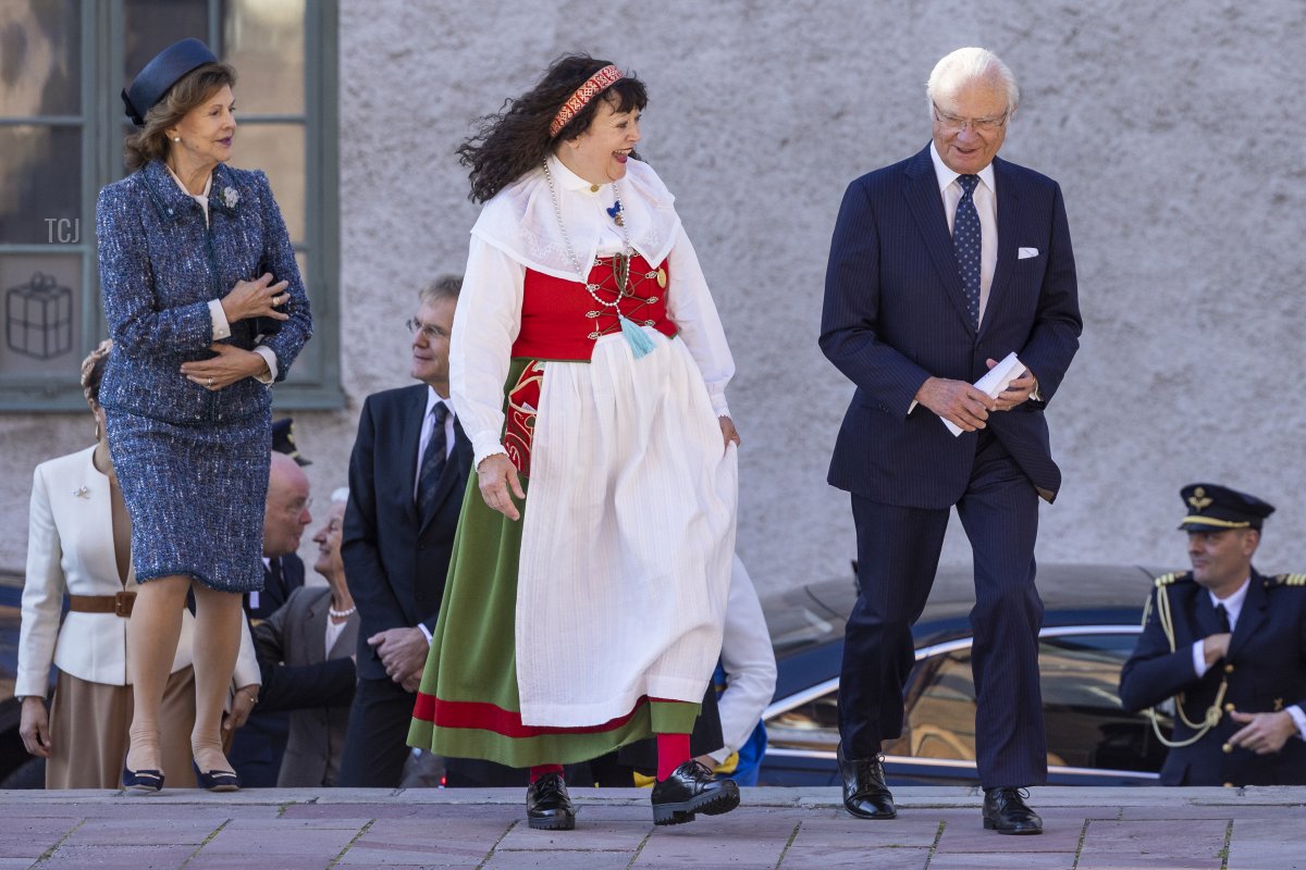 King Carl XVI Gustaf and Queen Silvia of Sweden (L) attend a church ceremony at the Uppsala Cathedral in connection with the start of the annual meetings of the Swedish Church on October 4, 2022 in Uppsala, Sweden