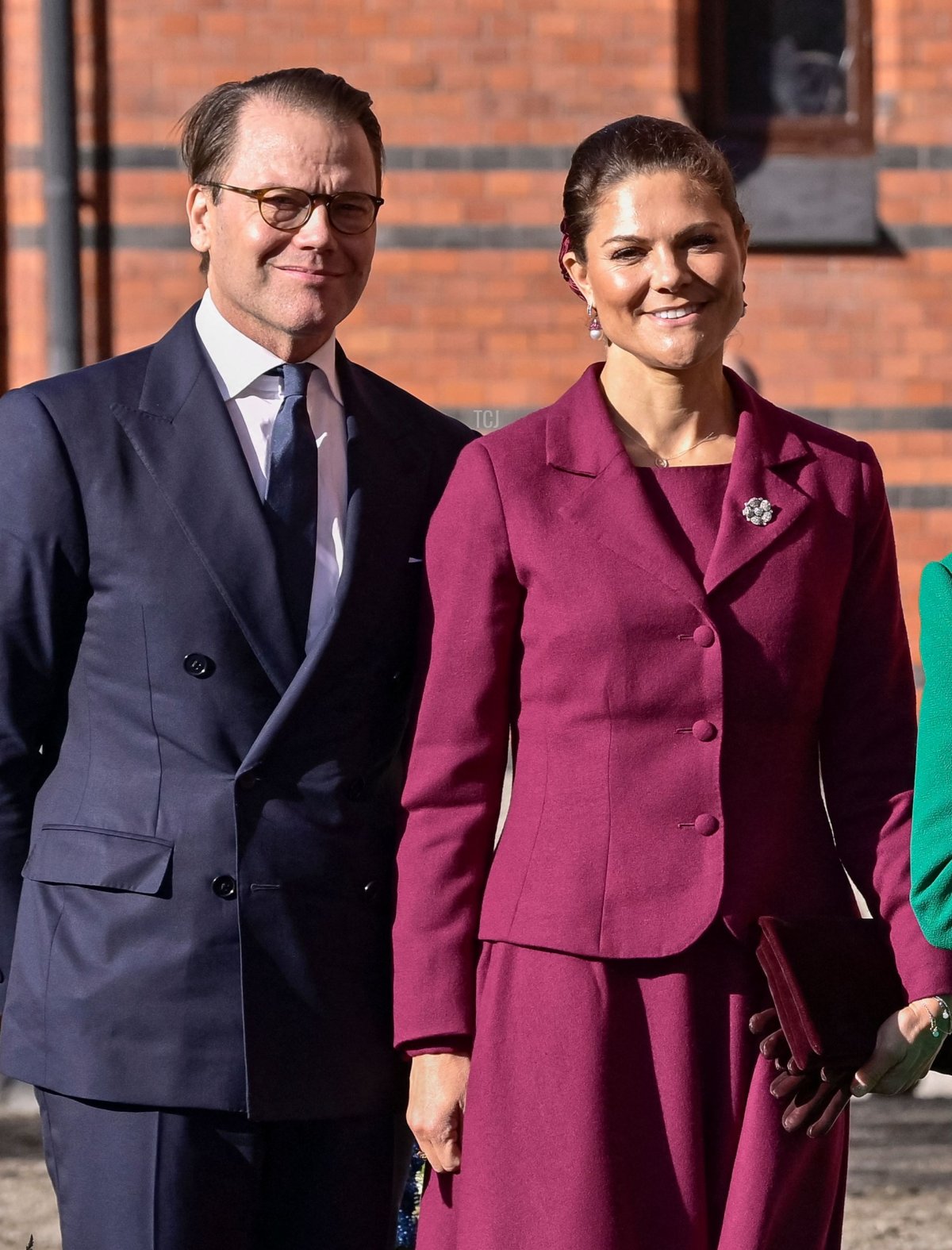 Prince Daniel, Crown Princess Victoria, Queen Silvia and King Carl Gustaf of Sweden (2nd R) together with King Willem-Alexander of the Netherlands (3rd R) and Queen Maxima of the Netherlands (R) pose for a group photo at the Royal Court Stables prior to the horse carriage procession to the Royal Palace, in Stockholm on October 11, 2022