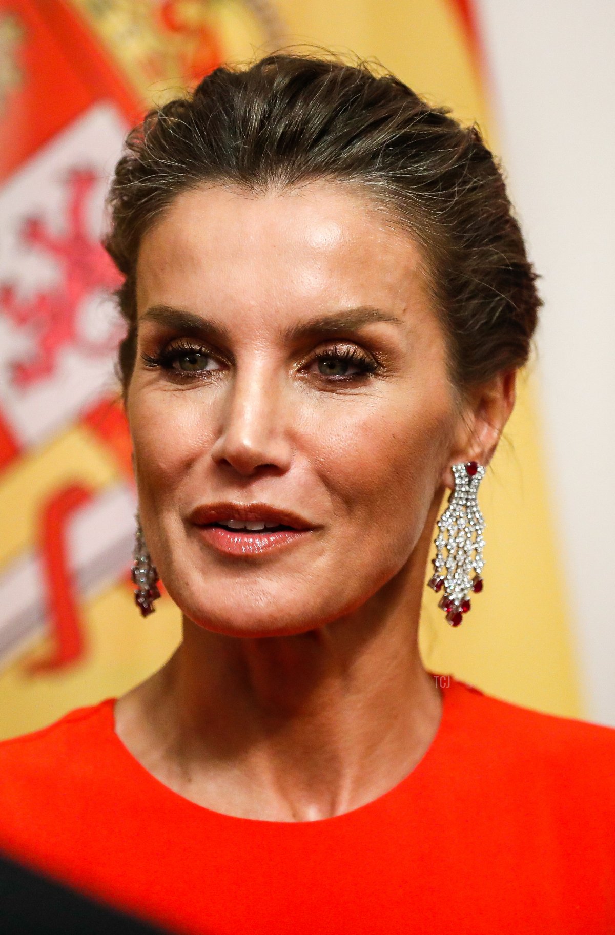 Queen Letizia of Spain greets guests during a defilee at Bellevue Palace on October 17, 2022 in Berlin, Germany