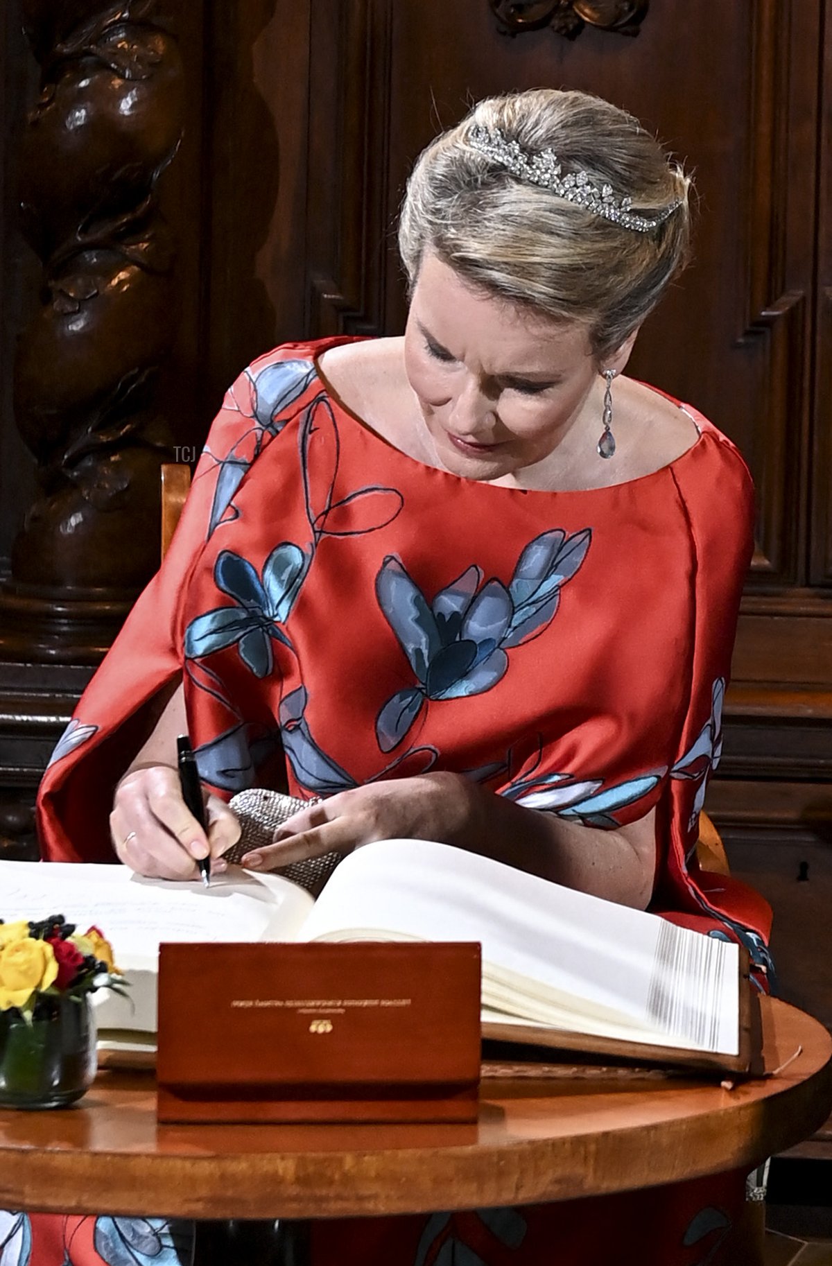 King Philippe - Filip of Belgium and Queen Mathilde of Belgium pictured during the state dinner at the Palace of the Grand Dukes of Lithuania, on the first day of the official state visit of the Belgian Royal Couple to the Republic of Lithuania, Monday 24 October 2022, in Vilnius