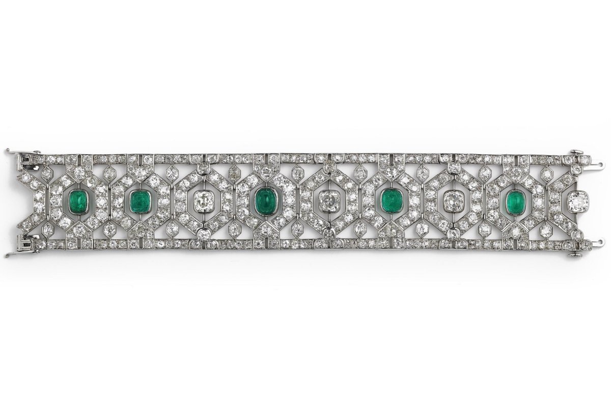 Queen Alexandrine of Denmark’s emerald and diamond bracelet