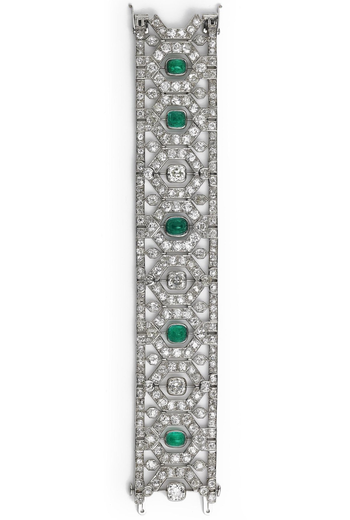Queen Alexandrine of Denmark’s emerald and diamond bracelet