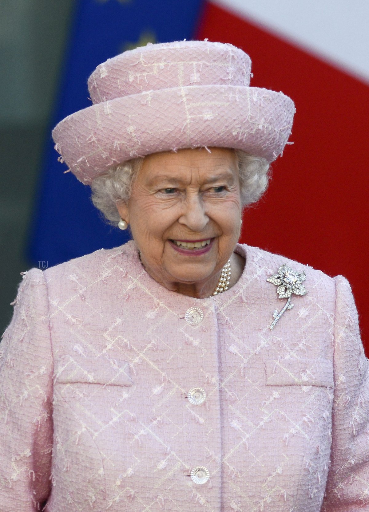 Britain's Queen Elizabeth II smiles as she leaves the Elysee Palace in Paris on June 5, 2014 (FRED DUFOUR/AFP via Getty Images)