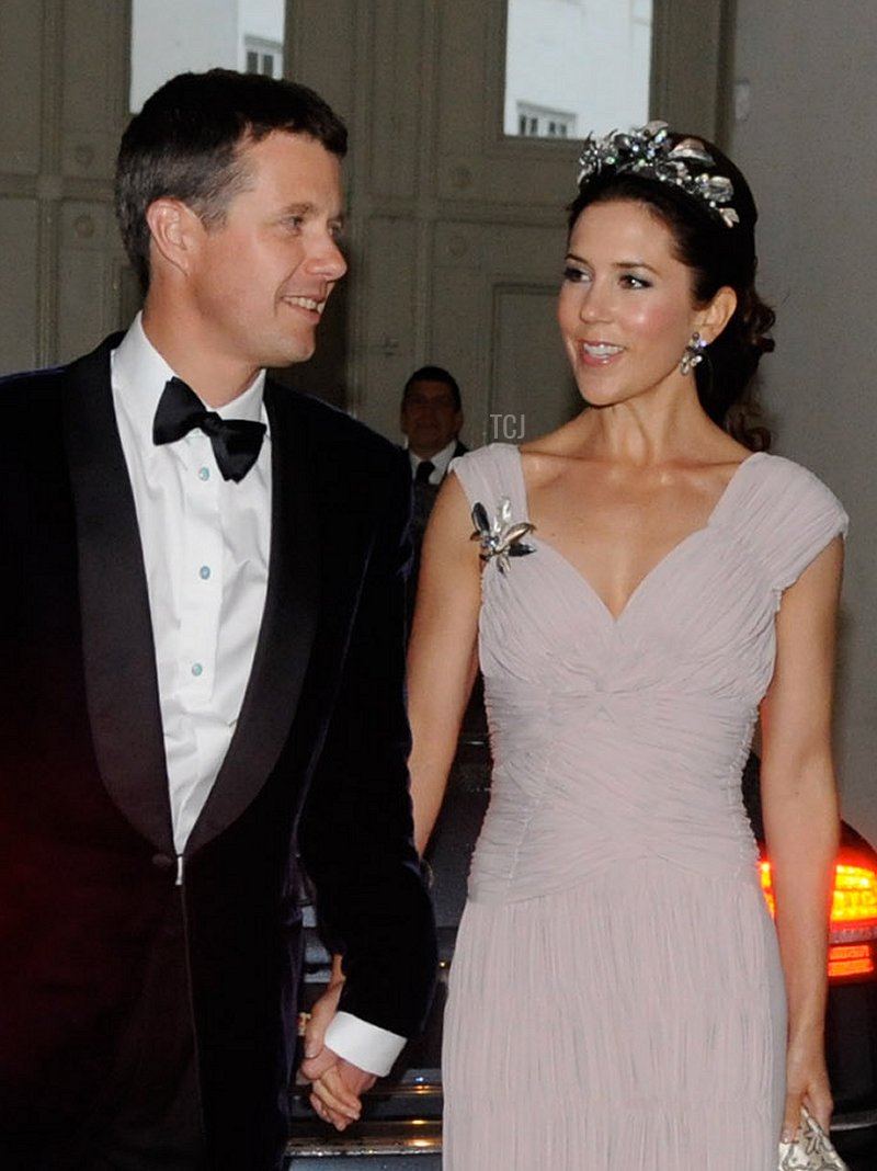 Crown Prince Frederik and Crown Princess Mary of Denmark attend Prince Henrik of Denmark's 75th birthday dinner at Fredensborg Castle on June 11, 2009 in Fredensborg, Denmark (Torsten Laursen/Getty Images)