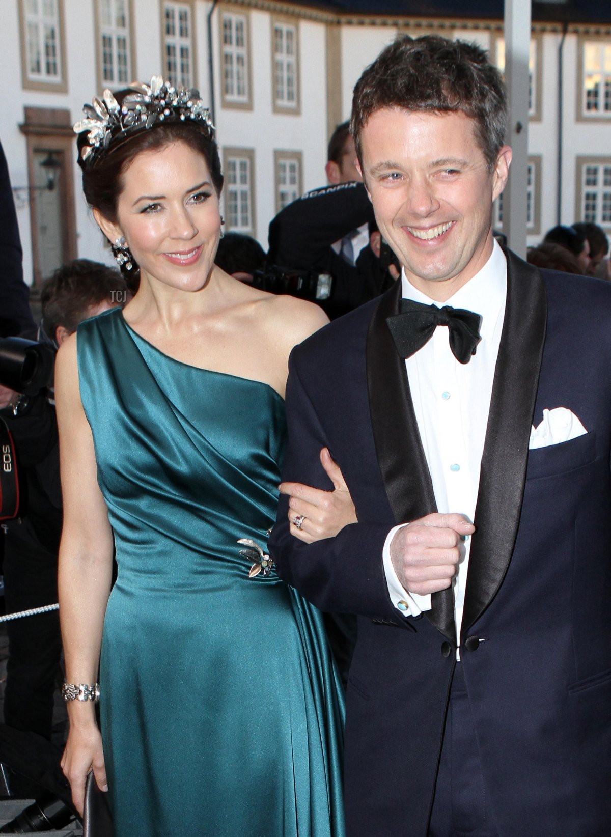 Crown Princess Mary and Crown Prince Frederik of Denmark arrive for the gala dinner on the occasion of Queen Margrethe II of Denmark's 70th birthday at Fredensborg Palace, Denmark, 16 April 2010 (Patrick van Katwijk/DPA Picture Alliance Archive/Alamy)