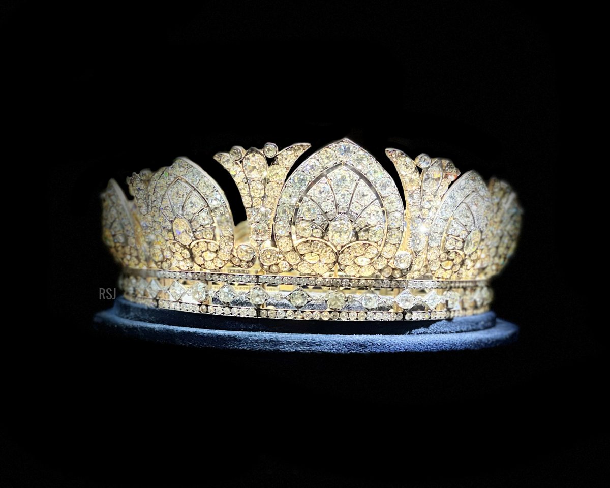 The Devonshire Diadem, displayed as part of Sotheby's Platinum Jubilee Exhibition in London, June 2022 (Raymond Janis)