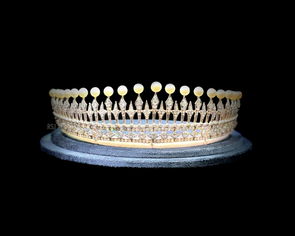 The Kent Pearl Fringe Tiara, displayed as part of Sotheby's Platinum Jubilee Exhibition in London, June 2022 (Raymond Janis)