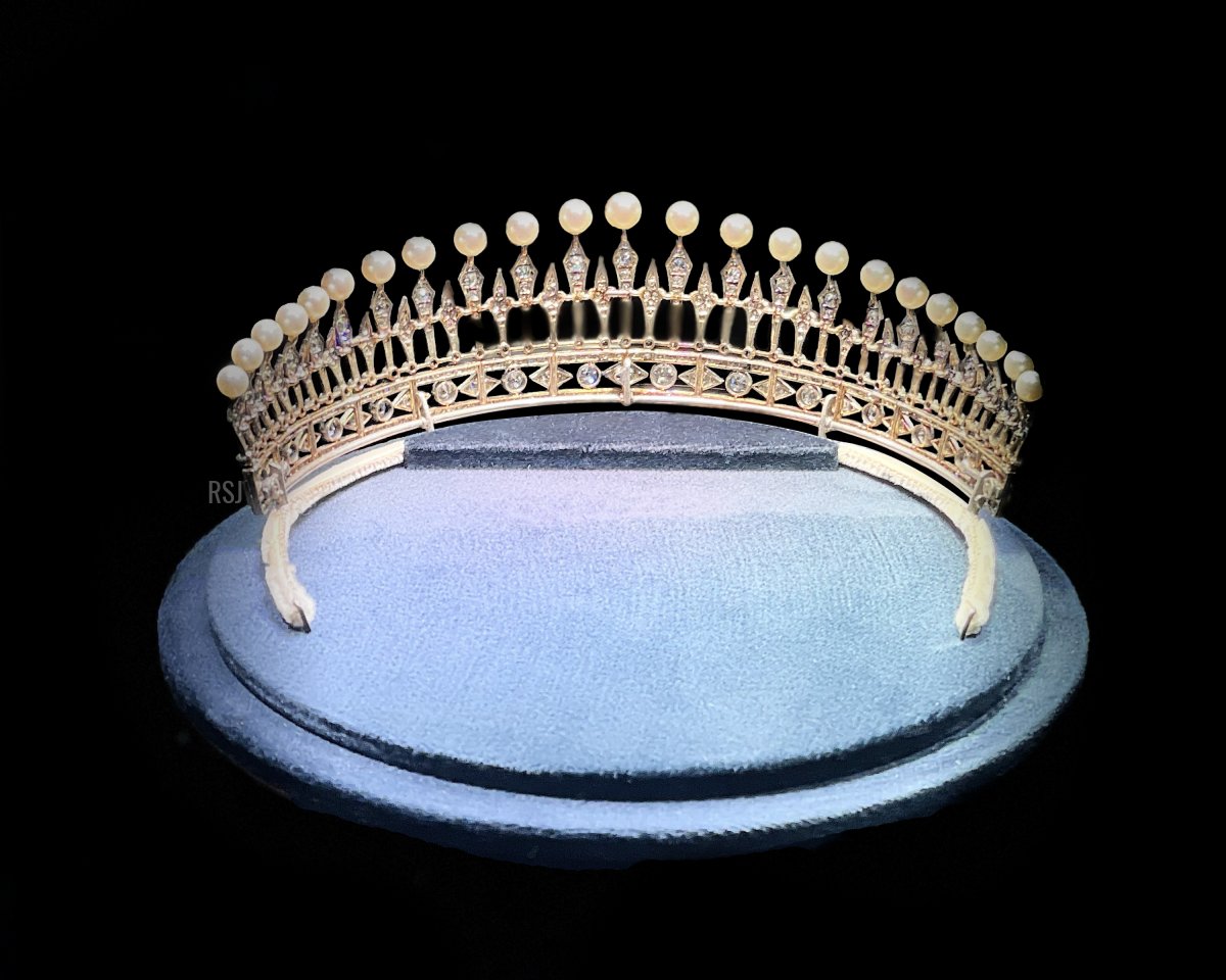 The Kent Pearl Fringe Tiara, displayed as part of Sotheby's Platinum Jubilee Exhibition in London, June 2022 (Raymond Janis)