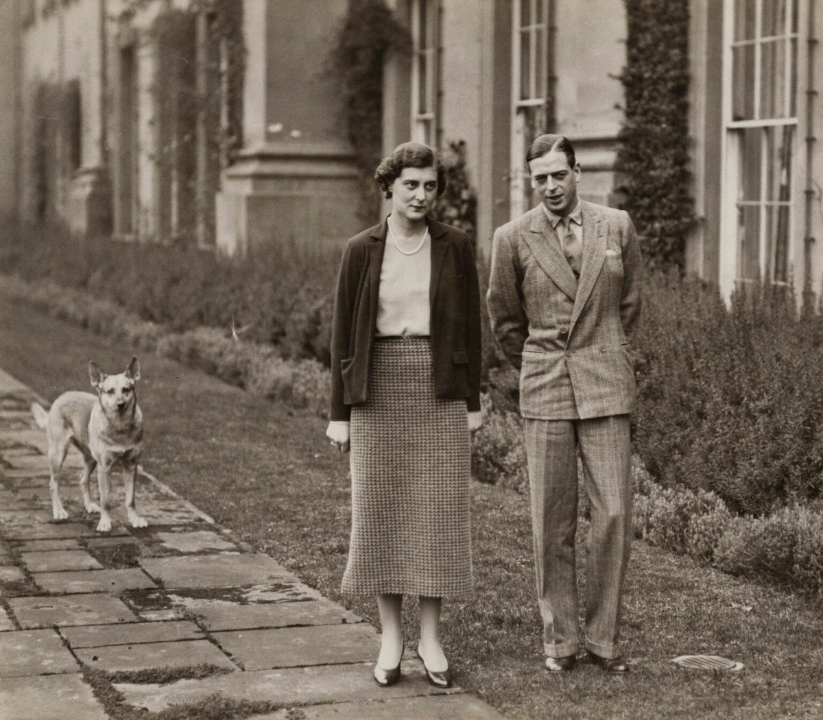 Photograph of Duke and Duchess of Kent, 1934 (National Portrait Gallery/Wikimedia Commons)