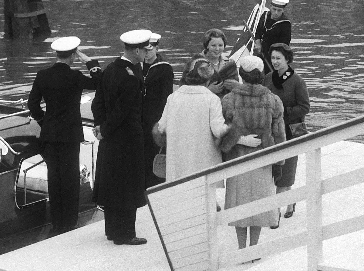 Queen Elizabeth II of the United Kingdom and the Duke of Edinburgh arrive in Amsterdam to embark on a state visit to the Netherlands, 1958 (Daan Noske/Anefo/Nationaal Archief/Wikimedia Commons)