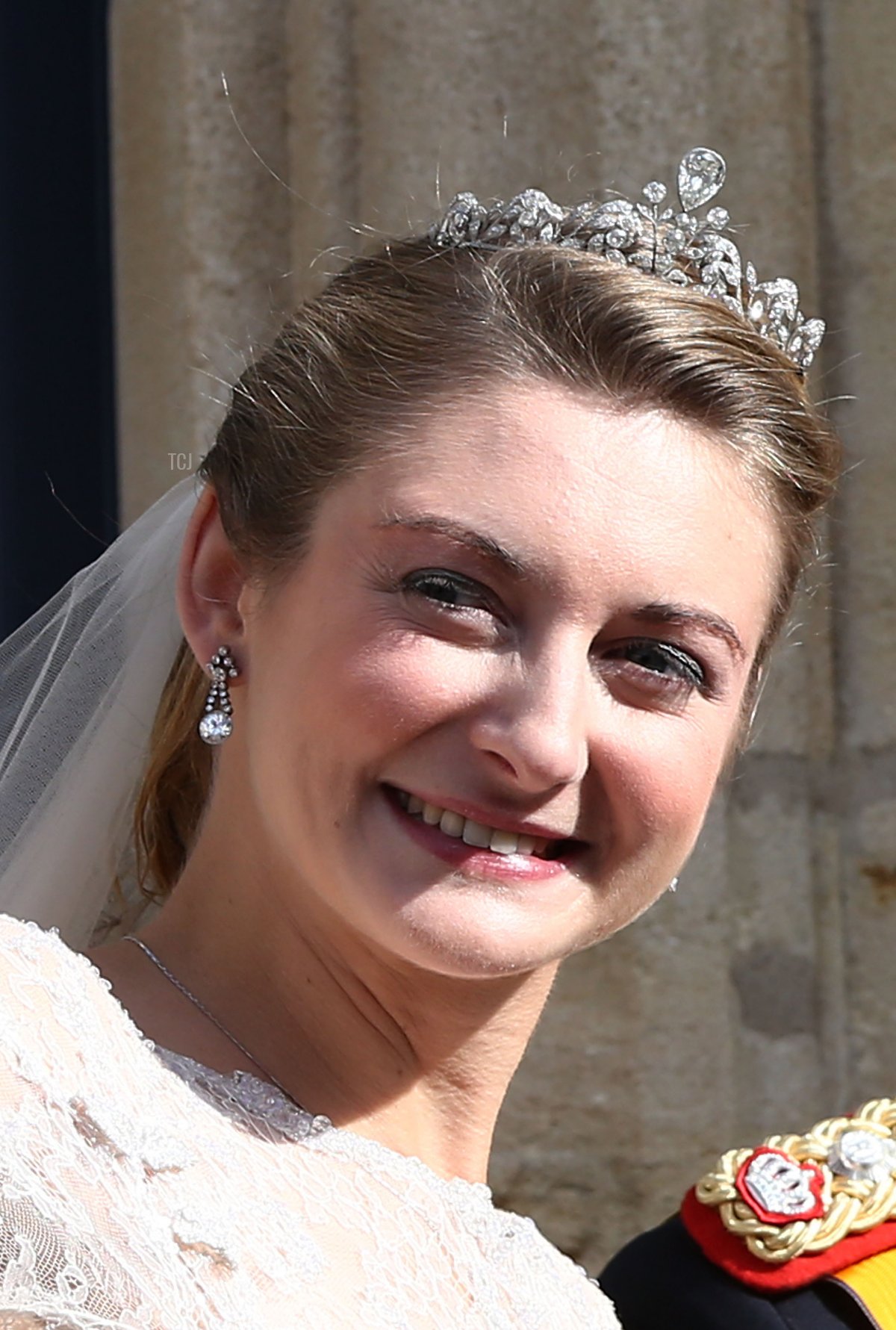 Hereditary Grand Duchess Stephanie of Luxembourg waves to the crowds from the balcony of the Grand-Ducal Palace following her wedding to Hereditary Grand Duke Guillaume of Luxembourg at the Cathedral of Our Lady of Luxembourg on October 20, 2012 (Andreas Rentz/Getty Images)