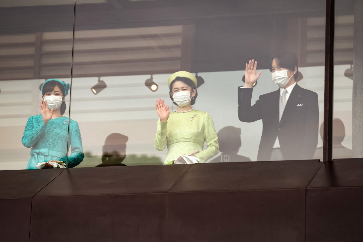 Princess Kako, Crown Princess Kiko, and Crown Prince Fumihito greet people during Emperor Naruhito's birthday celebrations at the Imperial Palace on February 23, 2022 (TAKASHI AOYAMA/POOL/AFP via Getty Images)