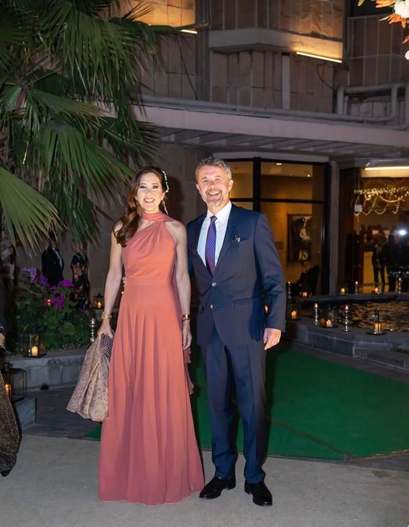 Crown Prince Frederik and Crown Princess Mary of Denmark attend a gala dinner in New Delhi celebrating the diplomatic relations between Denmark and India on February 27, 2023 (Hanne Juul/Kongehuset)