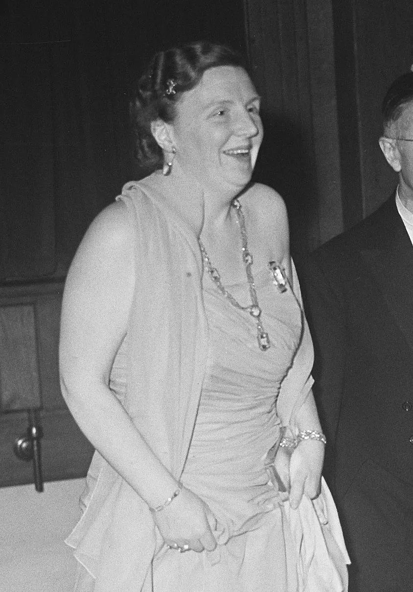 Queen Juliana of the Netherlands in Amsterdam, December 1949 (J.D. Noske/Anefo/Nationaal Archief/Wikimedia Commons)