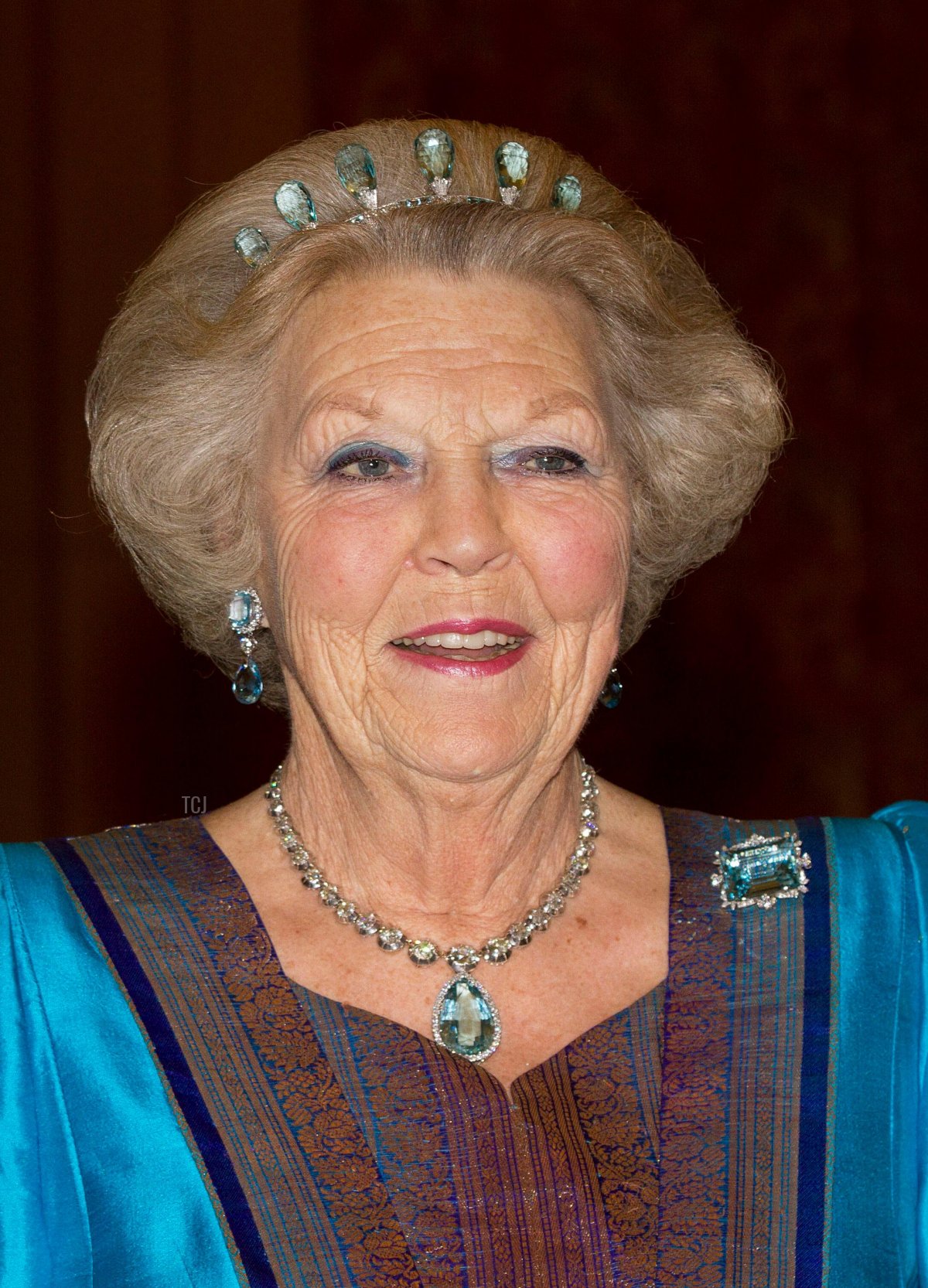 Queen Beatrix of the Netherlands arrives for a concert at the Empire Theatre in Brunei, 22 January 2013 (Albert Nieboer/DPA Picture Alliance/Alamy)